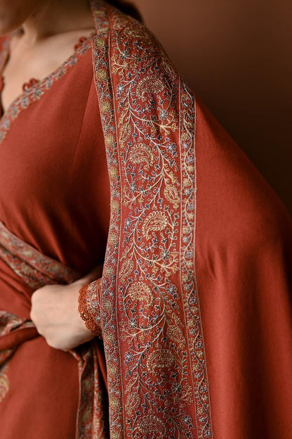 SUMMER COLLECTION
Alhamdulillah
🍂Batik 4026🍂

*Lawn Hit Code*
*Stuff: Best Quality Airjet Lawn 90/70