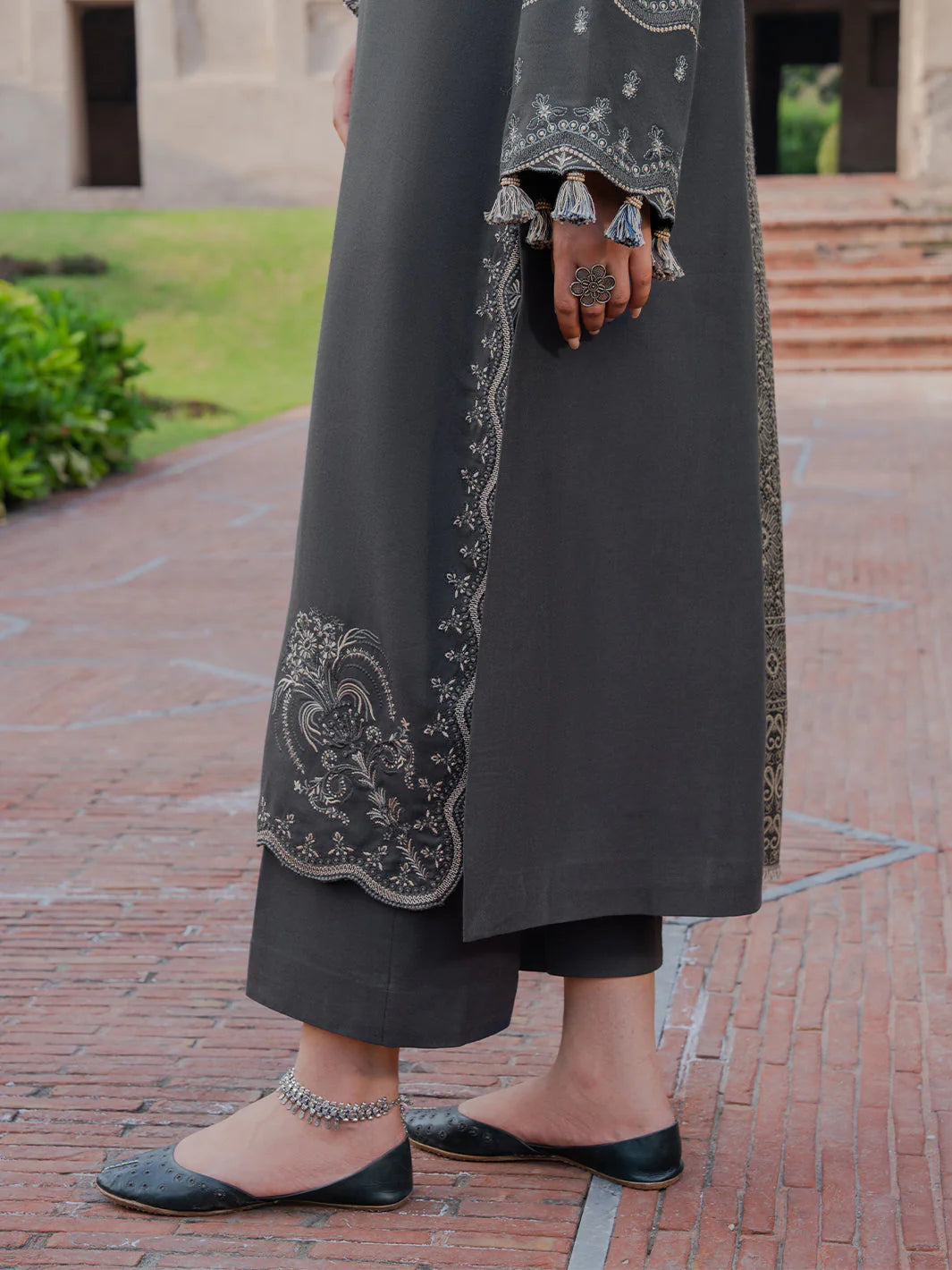 ```ALLHAMDULILLAH SUMMER COLLECTION ```

🍂*_IZEL 520_*🍂

*Stuff: Best Quality Air jet lawn 90/70