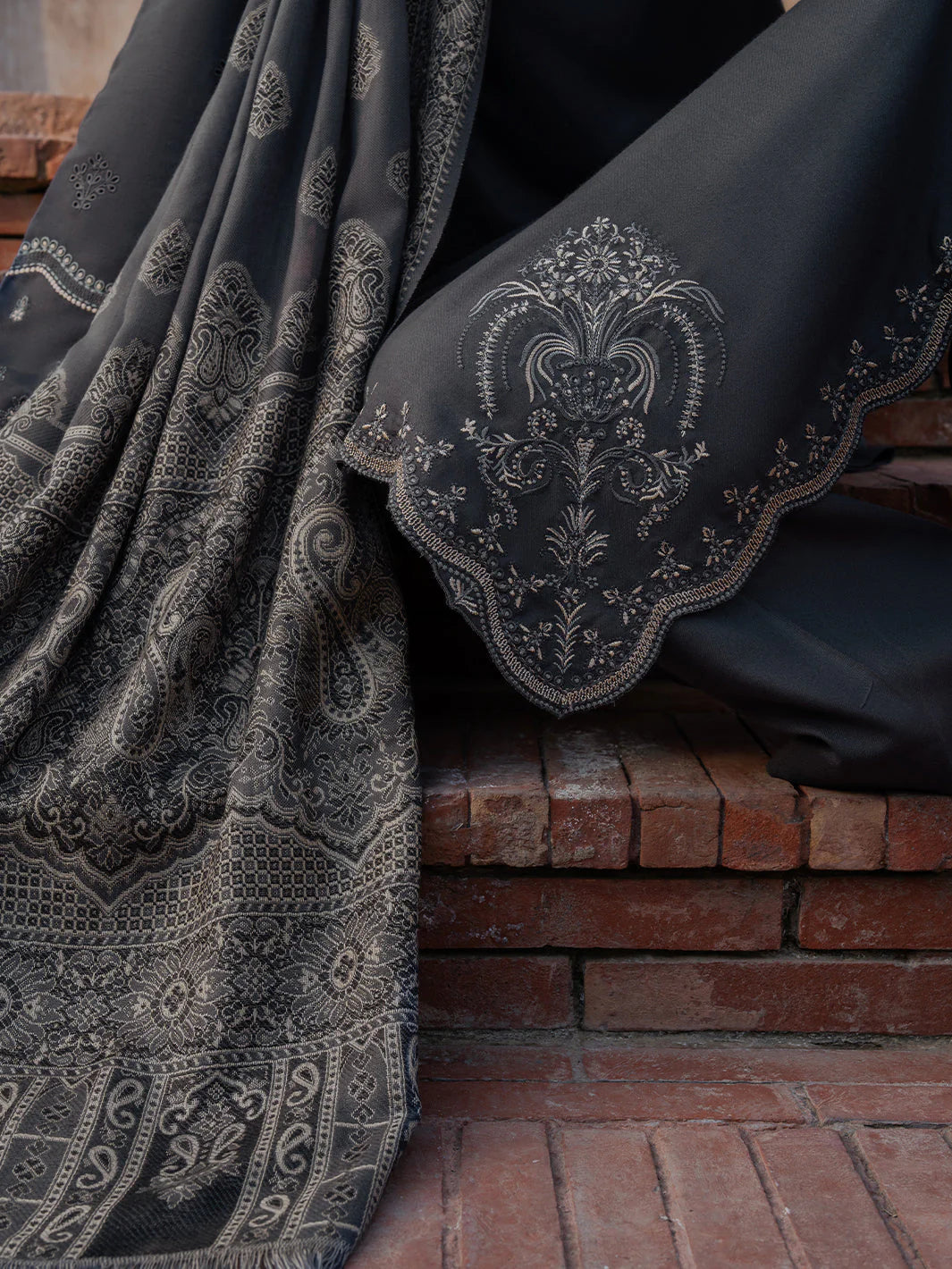 ```ALLHAMDULILLAH SUMMER COLLECTION ```

🍂*_IZEL 520_*🍂

*Stuff: Best Quality Air jet lawn 90/70